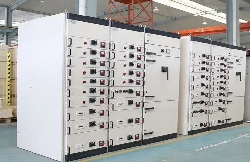 4000A الحد الأقصى للتيار التيار المنخفض التوتر أجهزة التبديل مع معايير IEC61439-2 وأبعاد الغرفة 600x800x2200